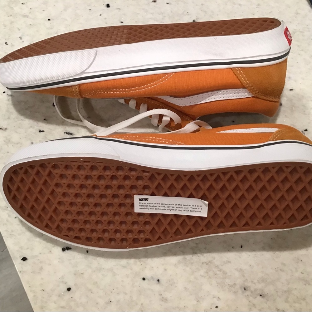 Vans desert sun